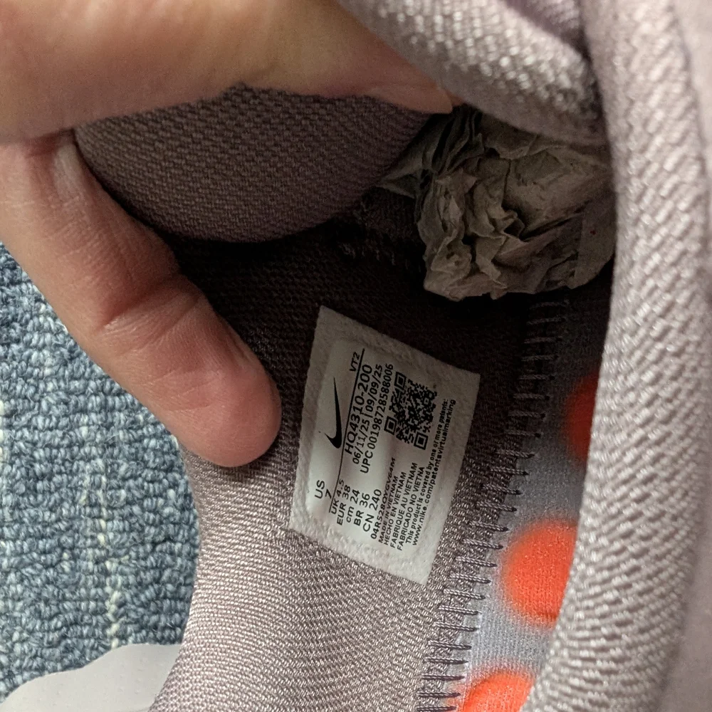 Nike Mind Sneakers Sz 7 *BRAND NEW* - Picture 5 of 7